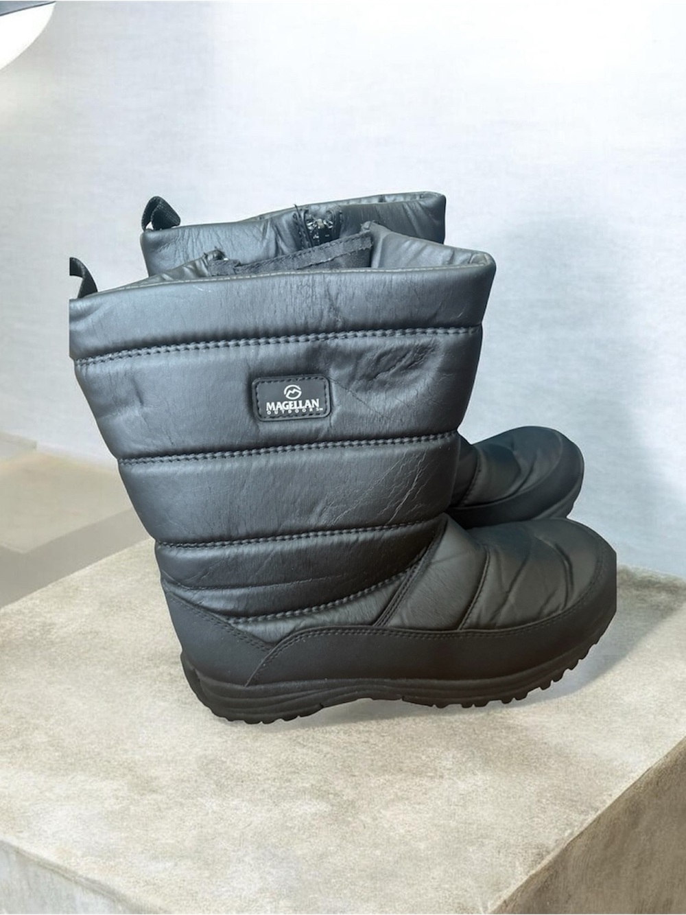 Magellan Outdoors Adults' Snow II Boots size 10 men 11 woman